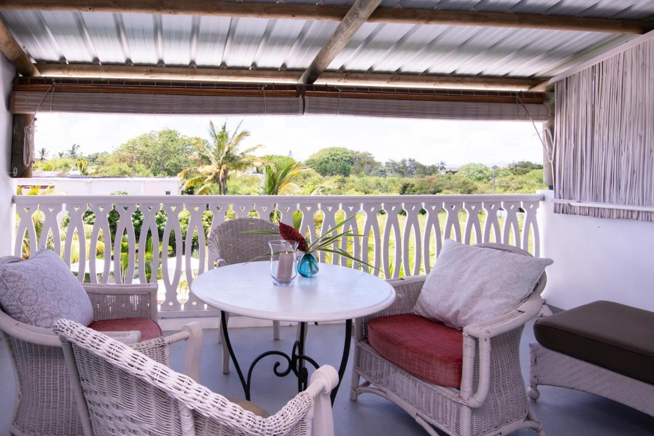 Le Mandala Moris Guesthouse Pointe Aux Canonniers Grand Baie Exterior foto