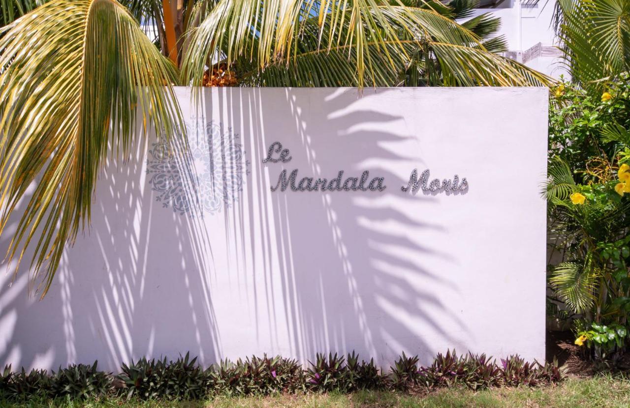 Le Mandala Moris Guesthouse Pointe Aux Canonniers Grand Baie Exterior foto
