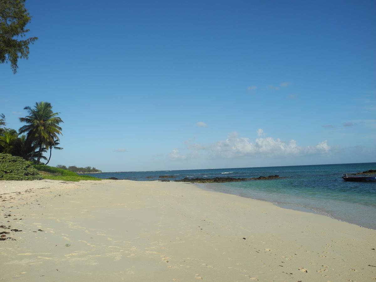 Le Mandala Moris Guesthouse Pointe Aux Canonniers Grand Baie Exterior foto